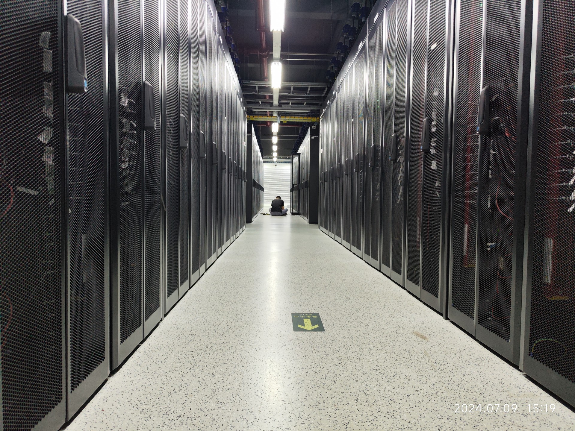 RAID磁盤陣列數據恢復、數據庫修復、vmware虛擬化數據恢復、系統/數據庫遷移